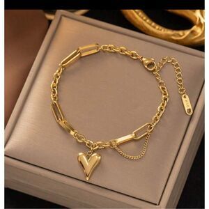 Fancy Chain Heart Bracelet